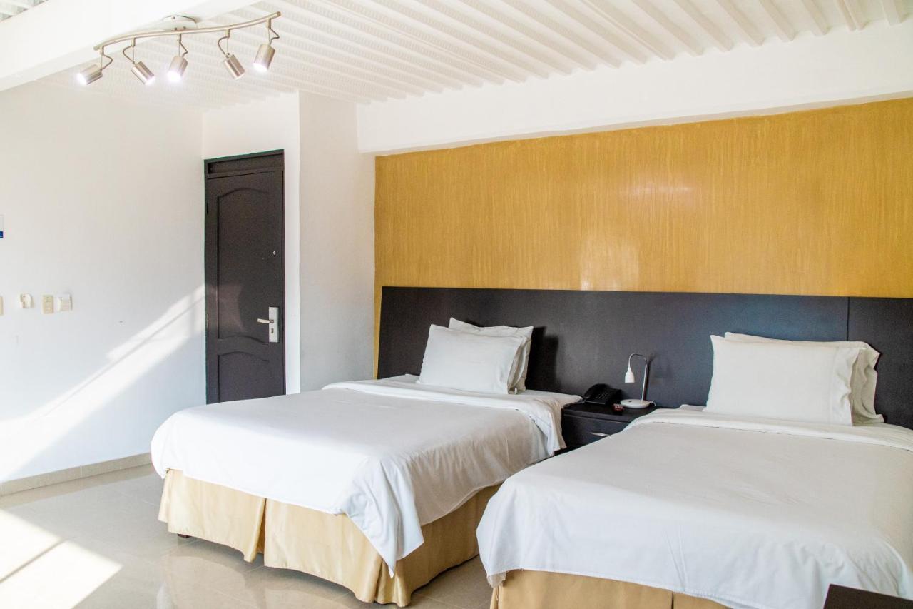 Hotel Tangara Dosquebradas Buitenkant foto