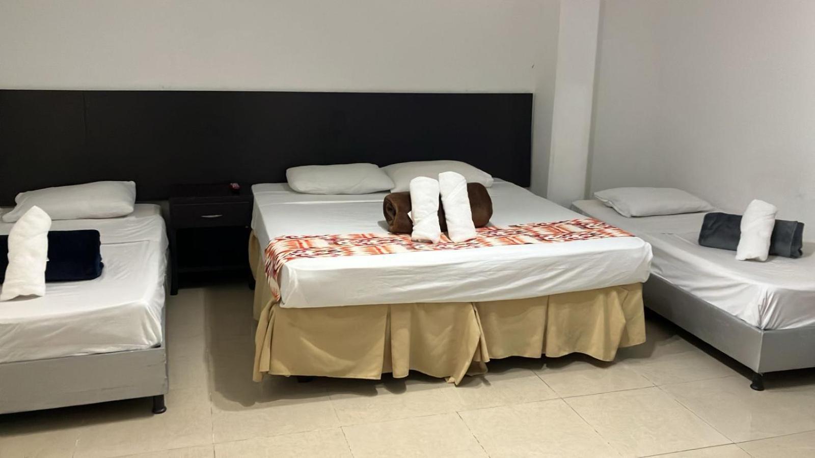 Hotel Tangara Dosquebradas Buitenkant foto