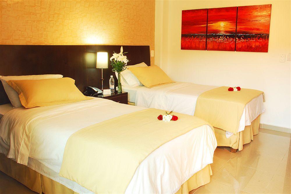 Hotel Tangara Dosquebradas Buitenkant foto